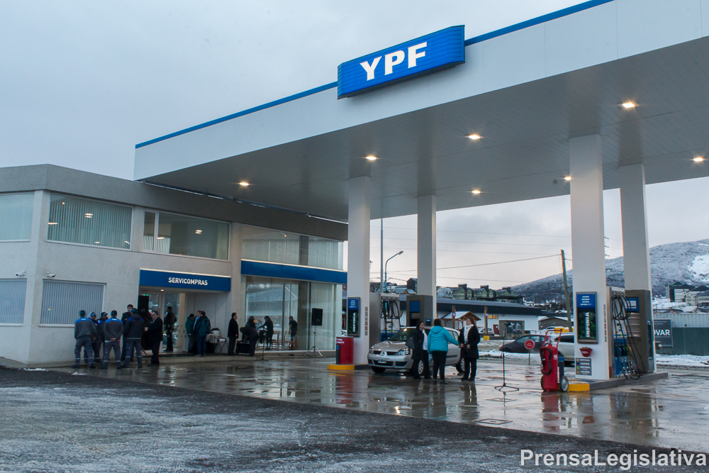 YPF: “Inauguramos la estación de servicio más austral del mundo”, celebr ó  Arcando – Legislatura TDF .S.